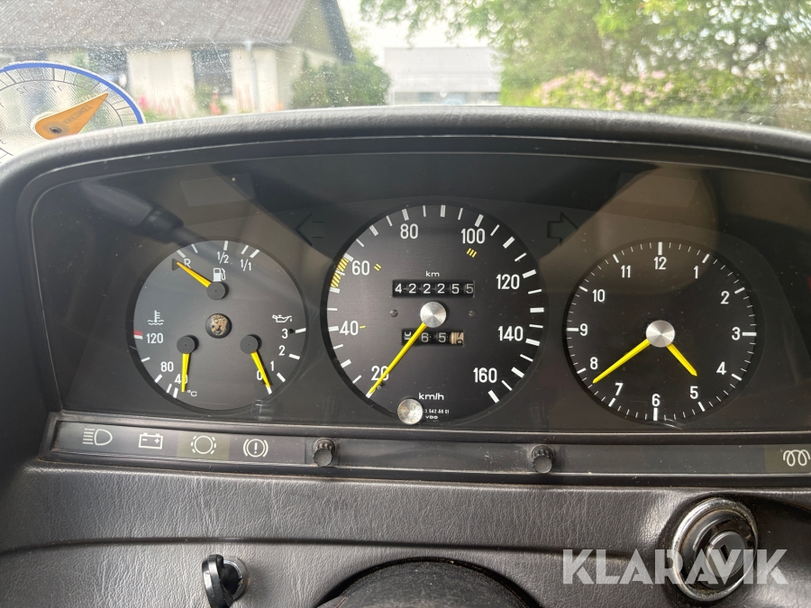 Veteranbil Mercedes-Benz 240 D