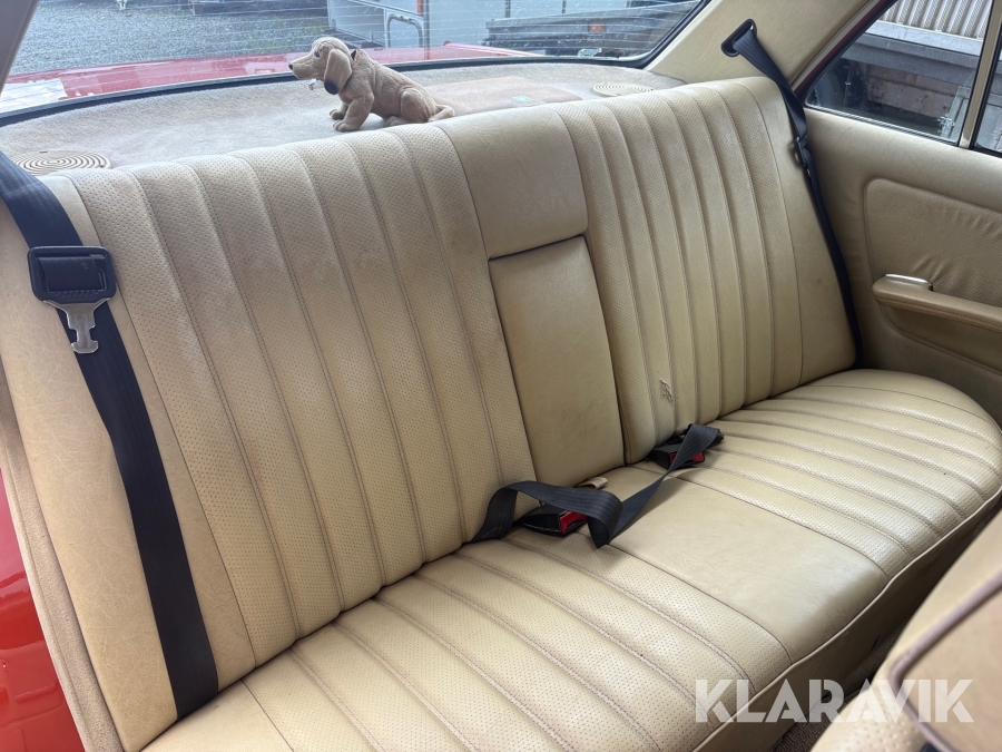Veteranbil Mercedes-Benz 240 D