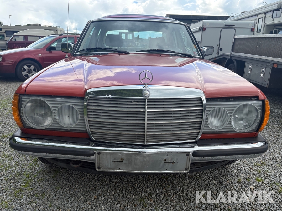 Veteranbil Mercedes-Benz 240 D