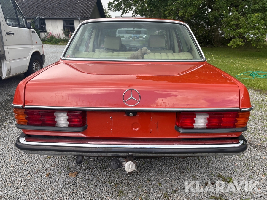 Veteranbil Mercedes-Benz 240 D