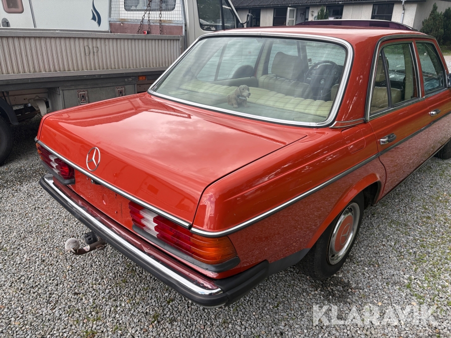 Veteranbil Mercedes-Benz 240 D