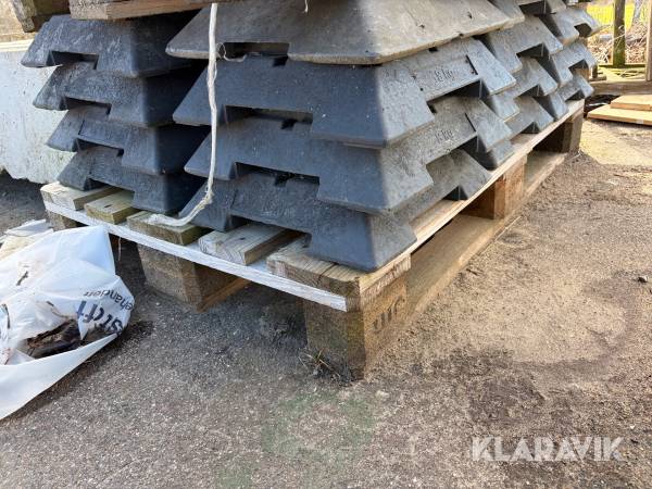 Plast/komposit med ballast 24 styks 