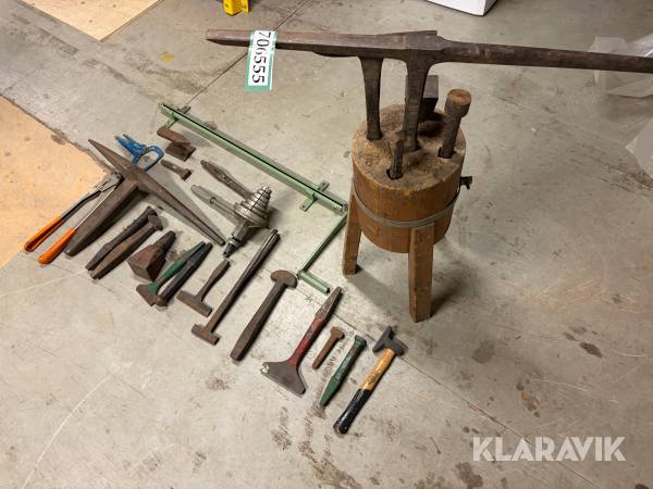 Vulstmaskine og øvrigt blikkenslagerværktøj