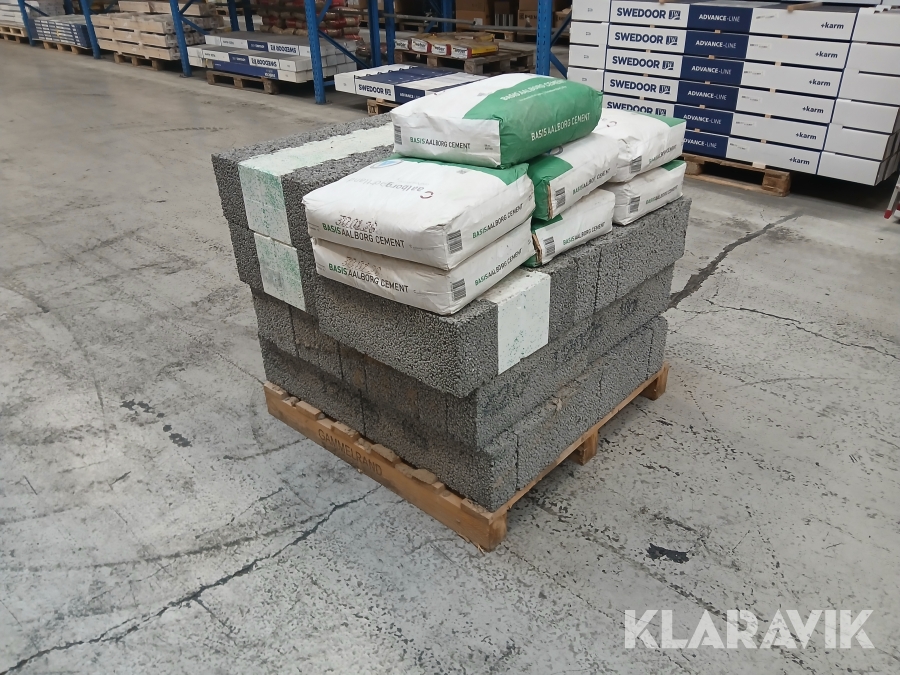 Byggematerialer Leca 42 Styk 10 cm, 5 Styk Leca Term 49 cm og 7 Poser Cement