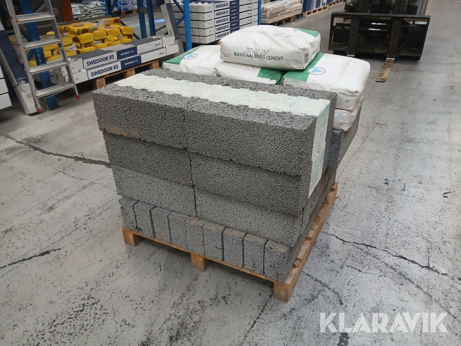 Byggematerialer Leca 42 Styk 10 cm, 5 Styk Leca Term 49 cm og 7 Poser Cement
