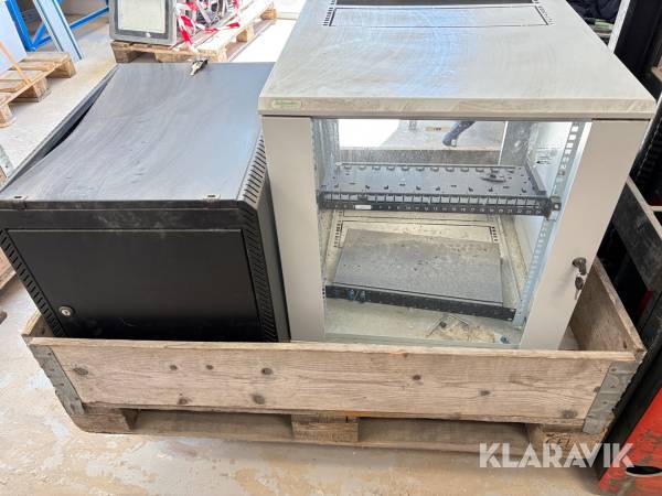 Rackskabe Schneider og BKT 2 styk