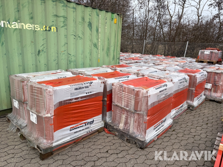 Teglsten 26 paller a 210 styk Randers Tegl stor Hillerød fals rød