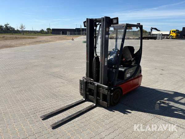 Gaffeltruck Linde E16C-02
