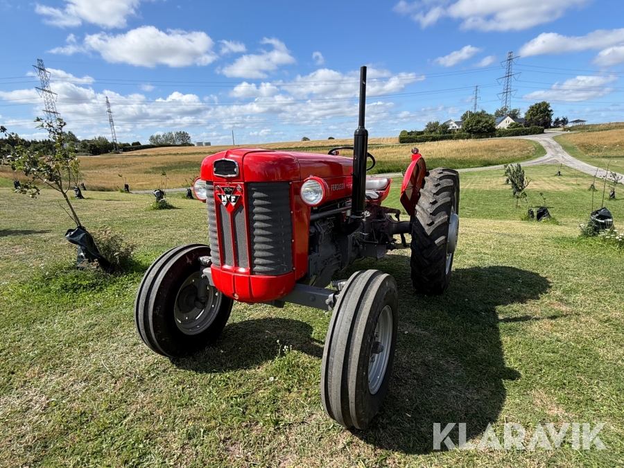Traktor Massey-Ferguson 65