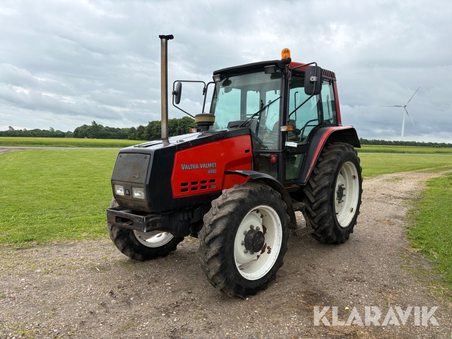 Traktor Valtra valmet 6400