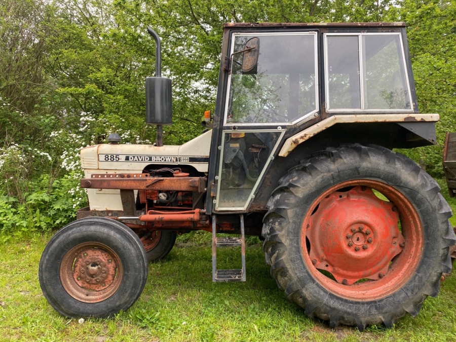 Traktor med frontlæsser