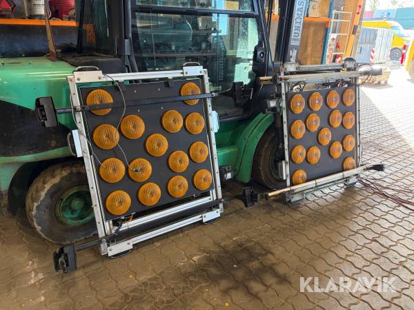LED lys-/pilskilte 2 Styk