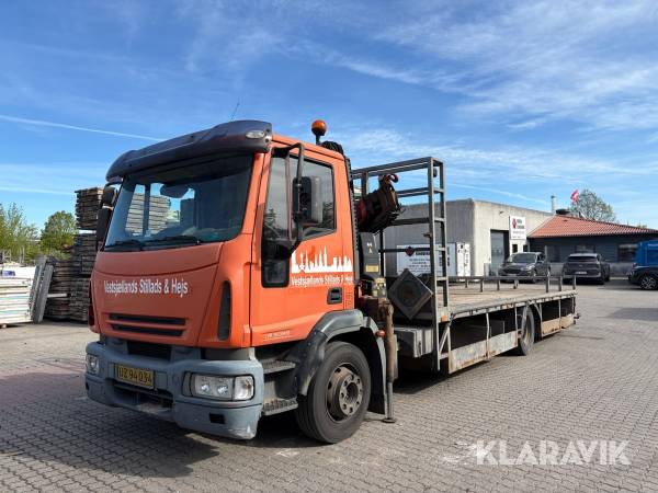 Lastbil Iveco MI 120 med kran