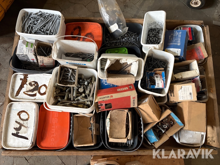 Assorteret bolte og skruer