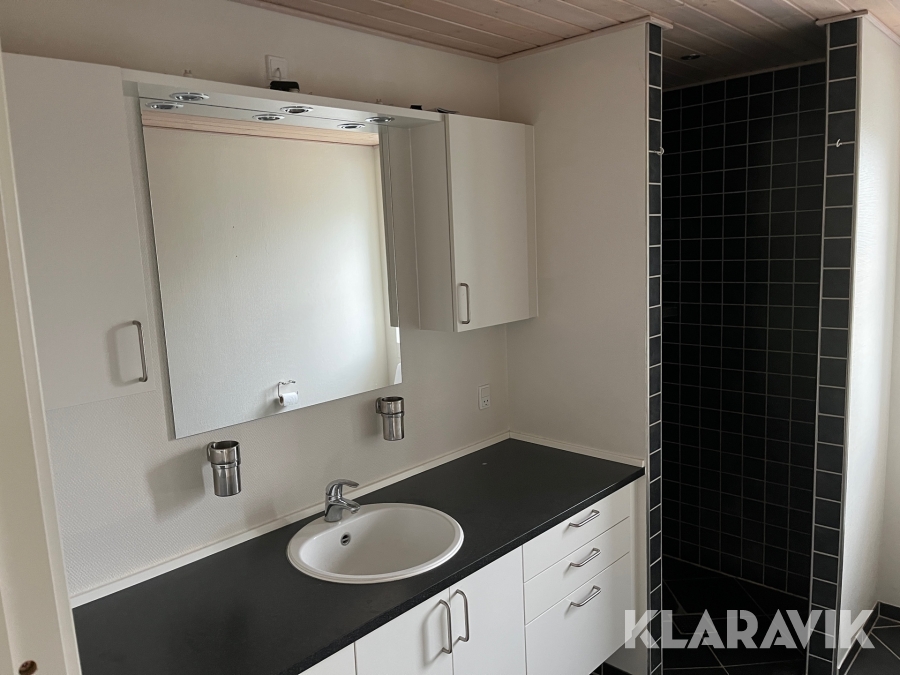 Komplet badeværelse HTH