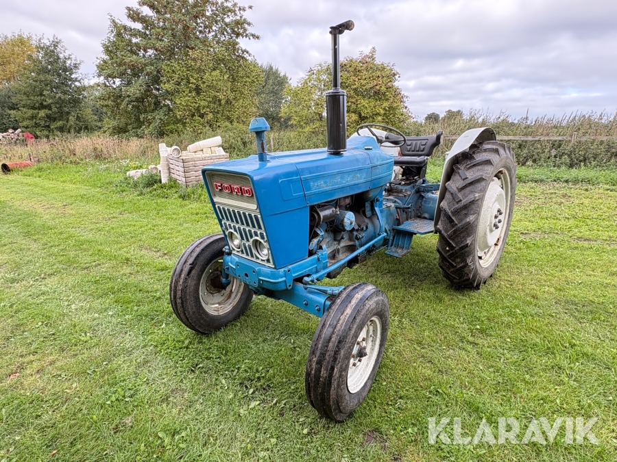 Veterantraktor Ford 4000