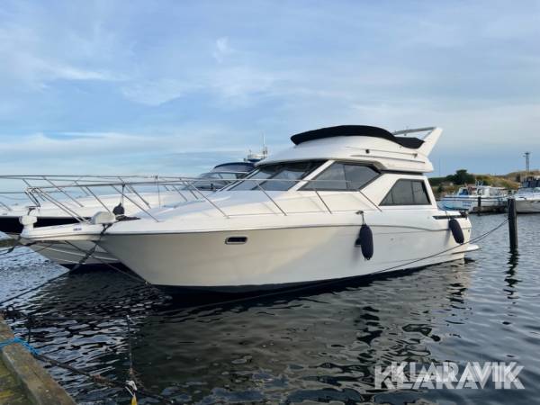 Motorbåd Bayliner 3258