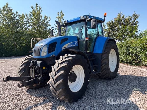 Traktor New Holland Tvt190