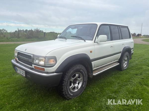 Stor personbil Toyota Landcruiser 4WD