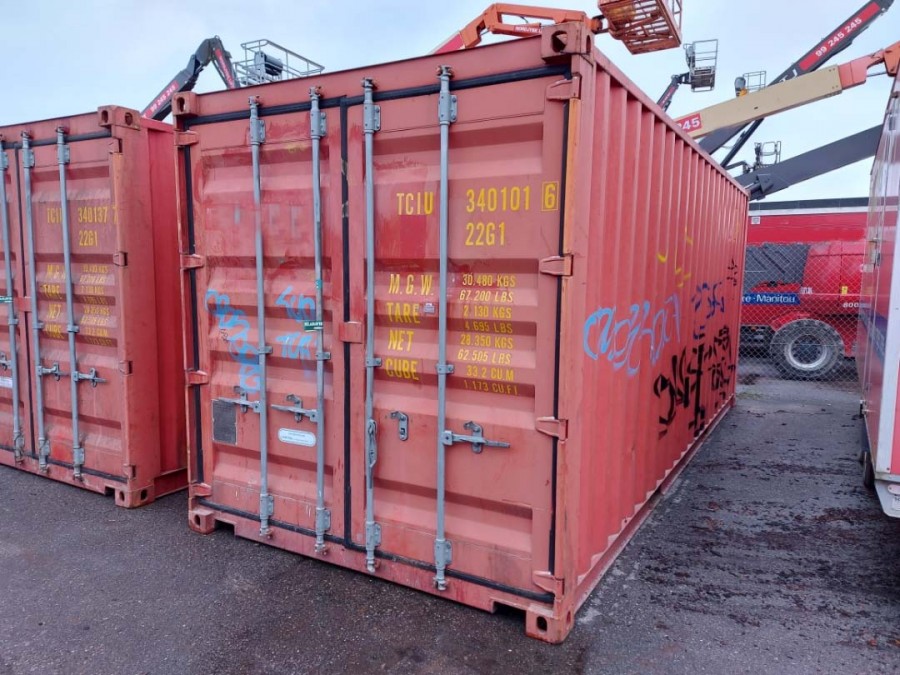 Container
