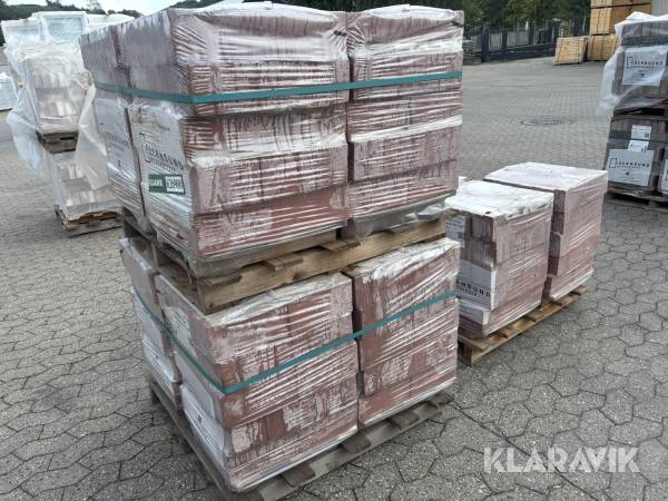Mursten  EW0465 Rød 880 stk 11 hoveder og lidt løse på paller