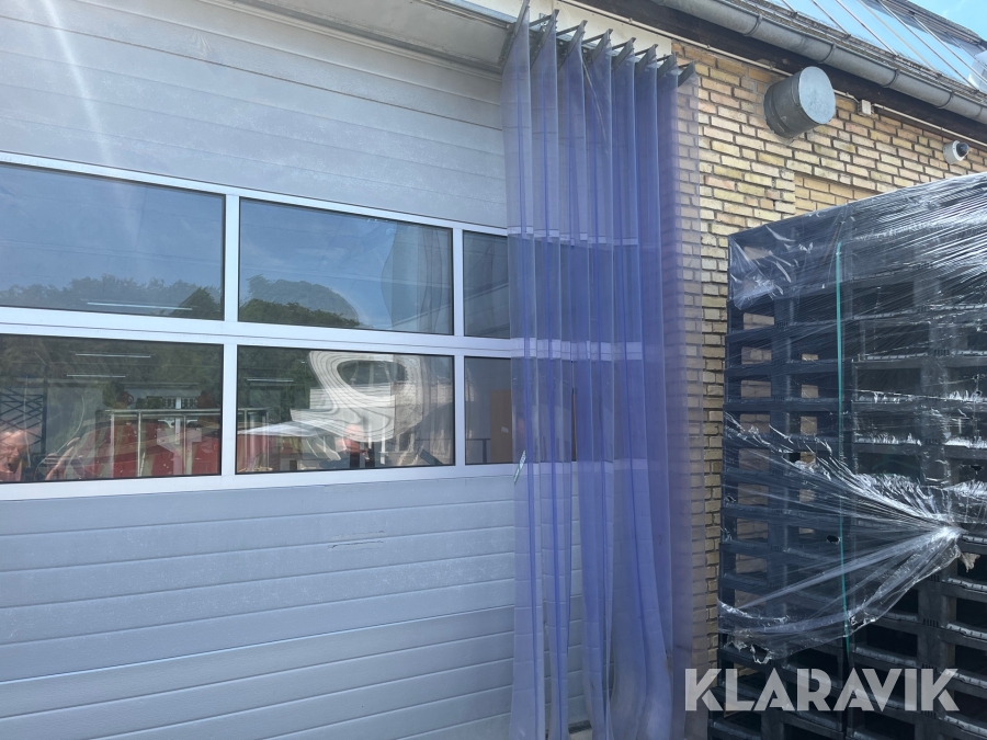 Plast forhæng