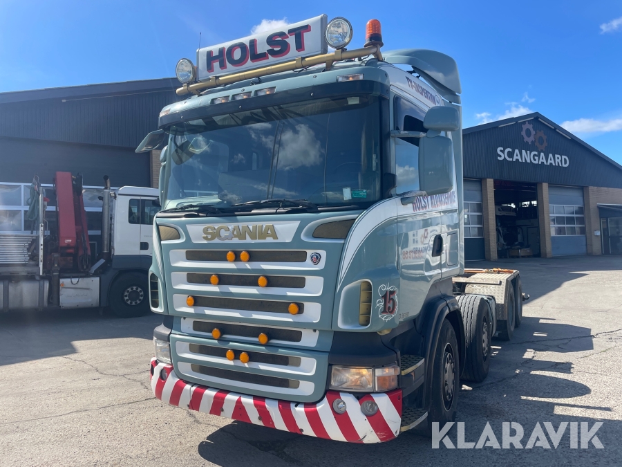 Lastbilchassis Scania R480 8x4 med førerhus