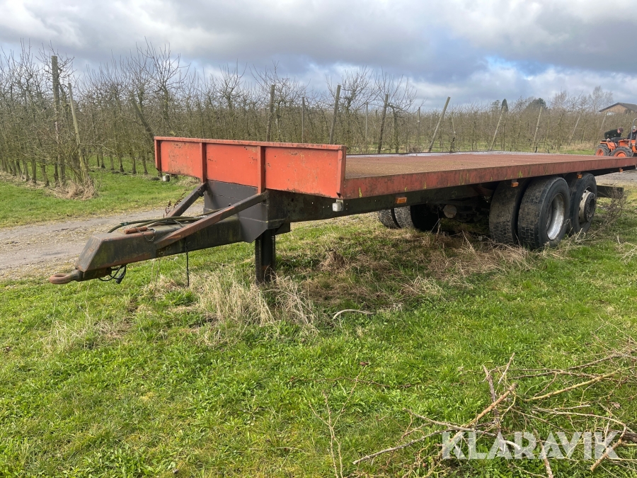 Traktorvogn med hydrauliske bremser.