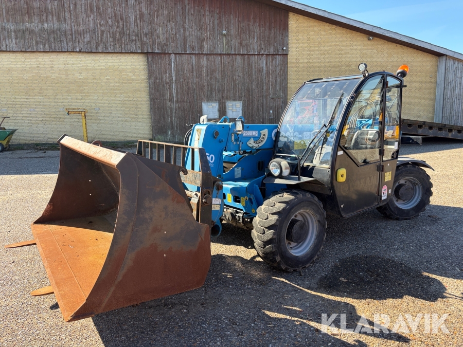 Teleskoplæsser Genie GTH-2506 2500kg - med skovl og gafler