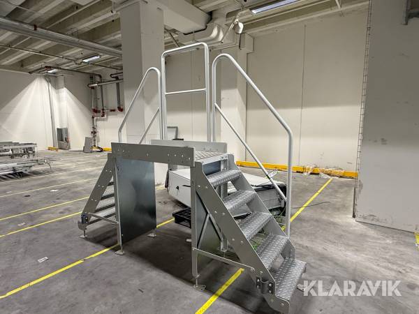 Trapper med platform 1 stk.