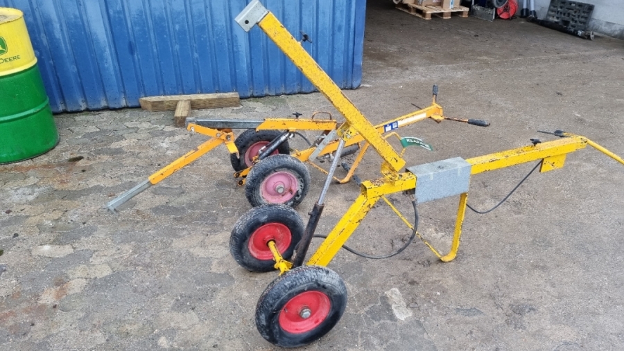 Fliselægger maskiner