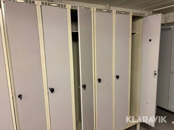 Omklædningskab 2 sektioner