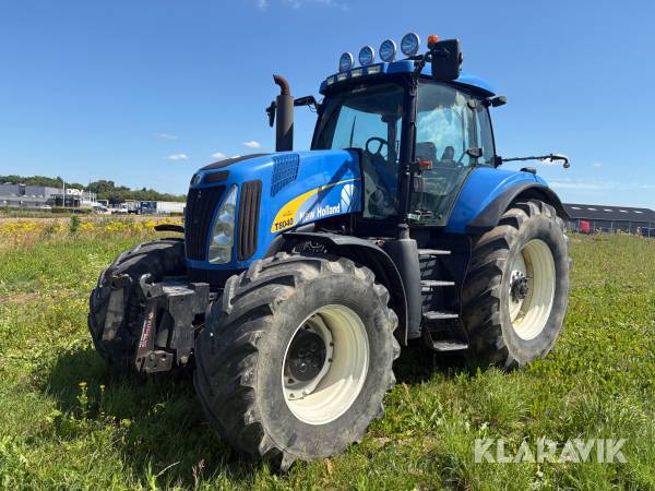 Traktor New Holland T8040