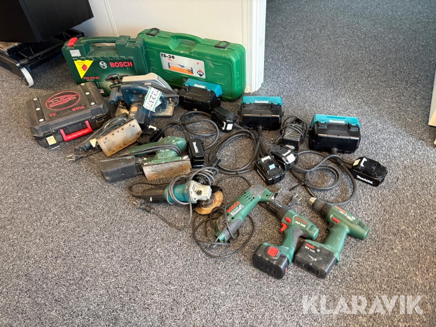 Lot med håndværktøj Bosch, Makita - 14 enheder