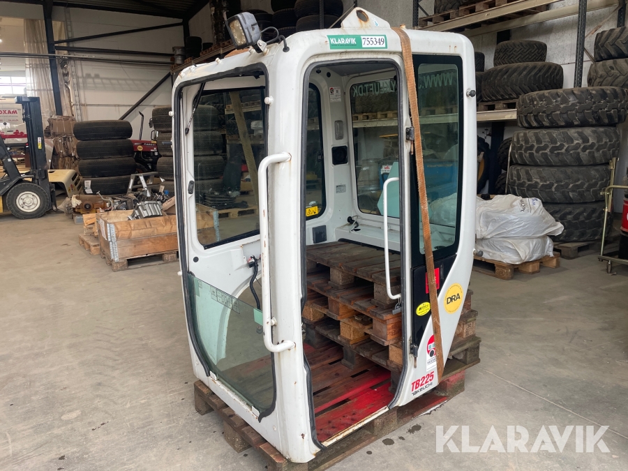 Førerhus til gravemaskine Takeuchi TB225