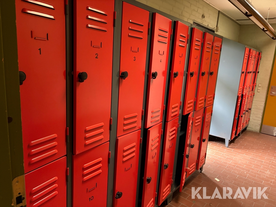 Garderobeskabe Blika - 26 skabe i alt