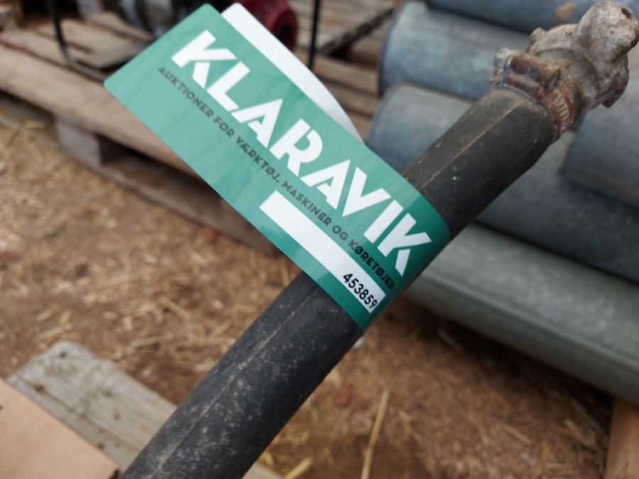 Klaravik Auktioner | Rørfittings