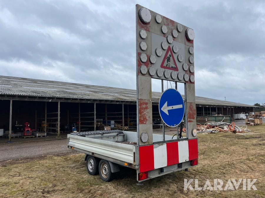 Skiltevogn Vezeko - 1300kg