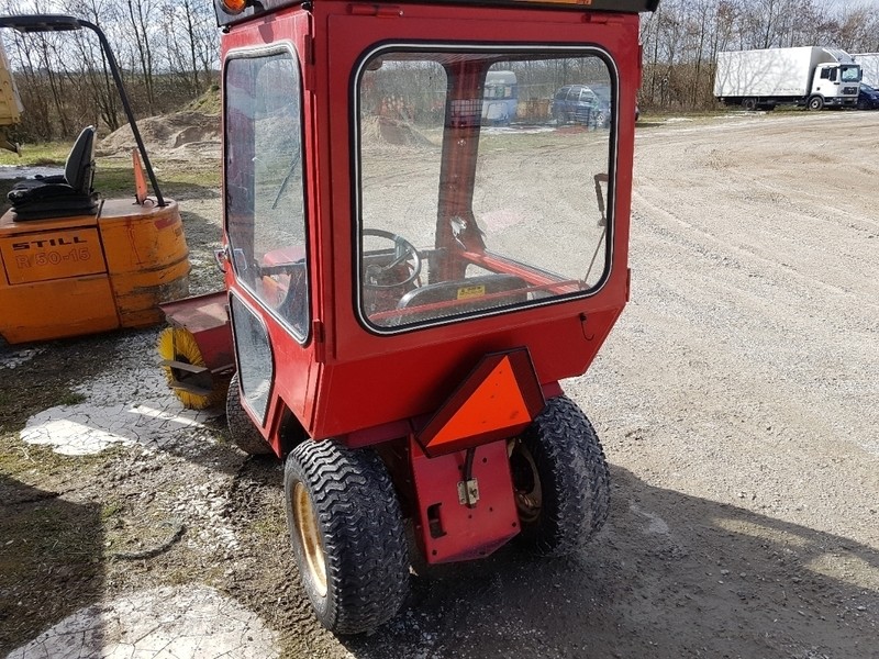 mini traktor