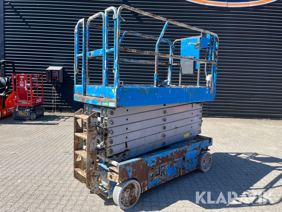 Sakselift Genie GS4047 13.7 meter