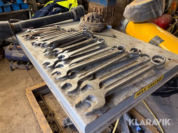 Stort lot fastnøgler str. 22 - 50