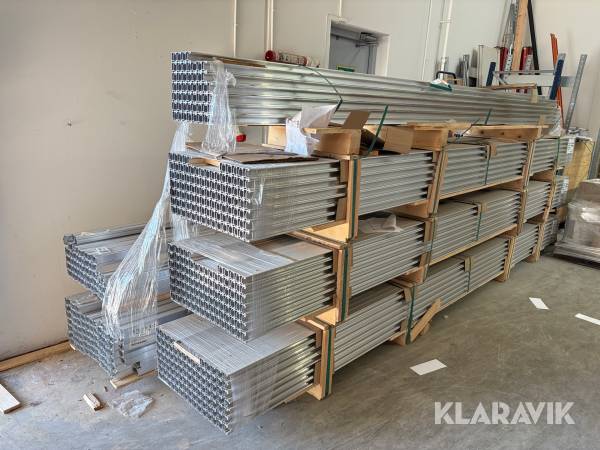 Stort parti solcelle K2 Systems - montageudstyr, invertere og tilbehør