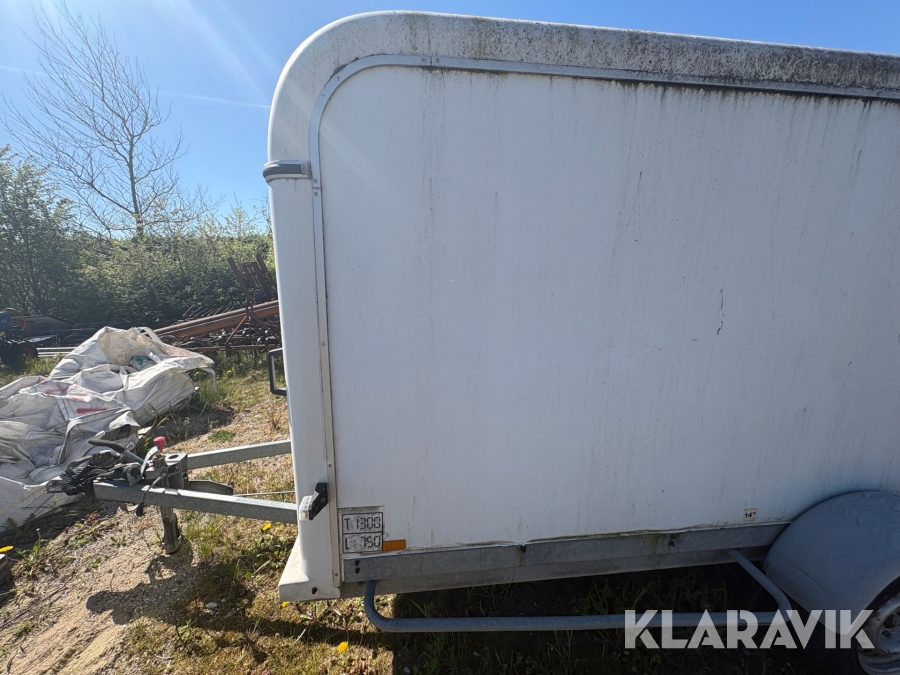 Lukket trailer Brenderup C05