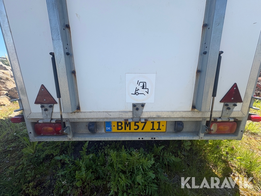 Lukket trailer Brenderup C05