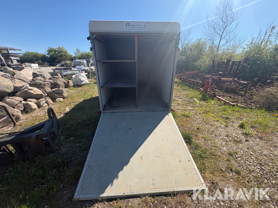 Lukket trailer Brenderup C05