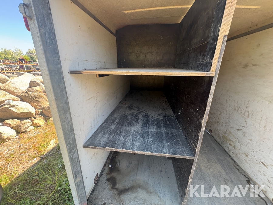 Lukket trailer Brenderup C05