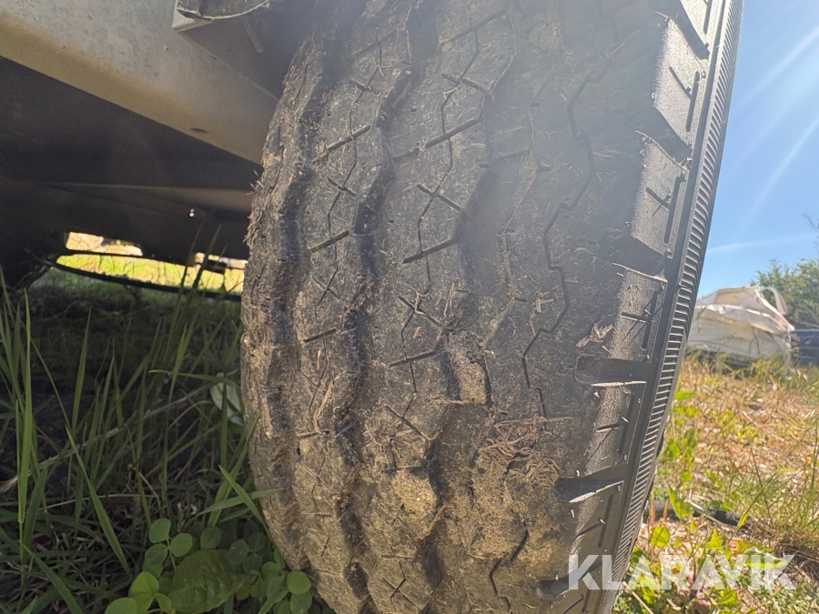 Lukket trailer Brenderup C05