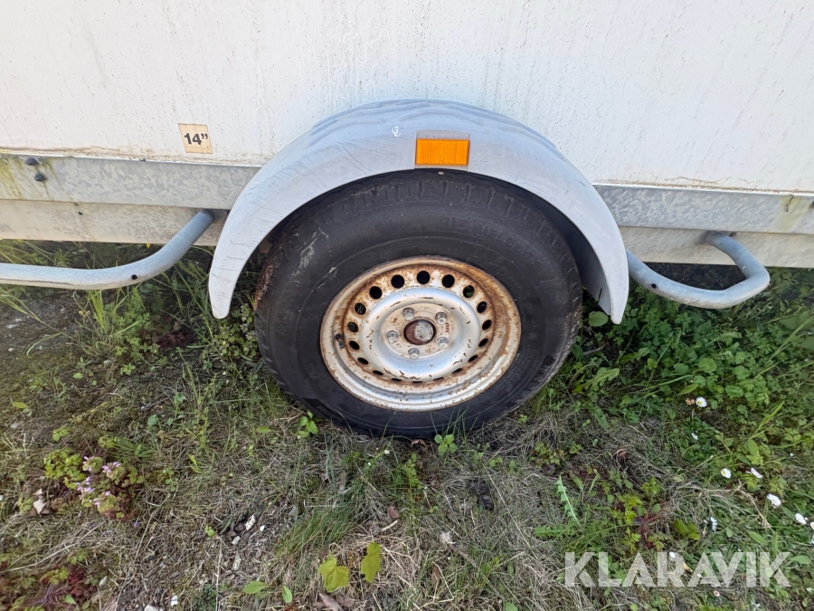 Lukket trailer Brenderup C05