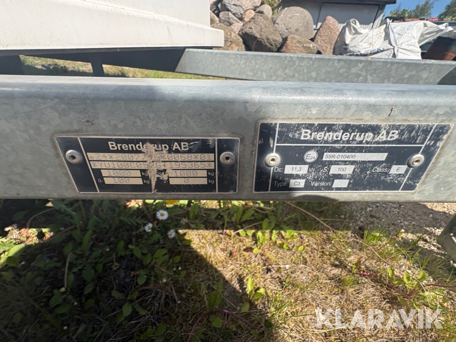 Lukket trailer Brenderup C05