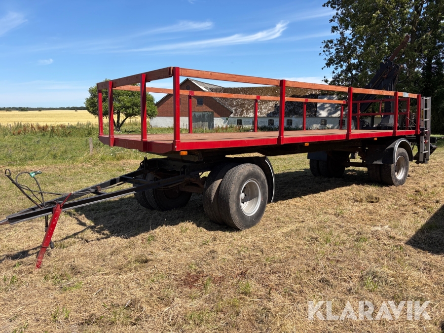 Fladvogn med kran